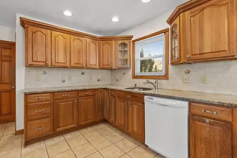 12-14 Bailey St, Everett, MA 02149 photo 7