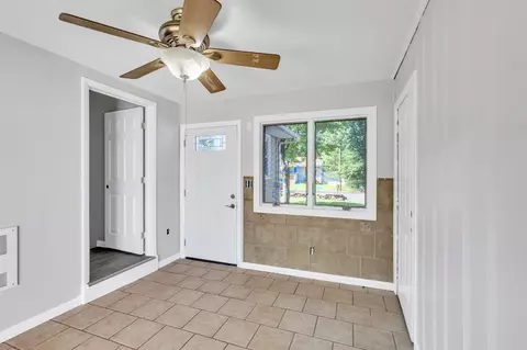 172 Garvey Dr, Springfield, MA 01109 photo 18
