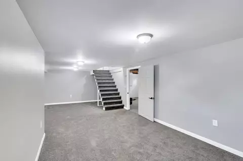 172 Garvey Dr, Springfield, MA 01109 photo 19