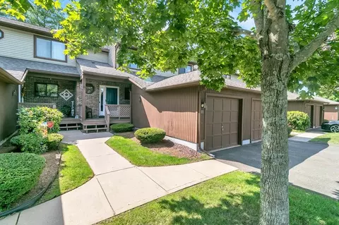 11 Ash Ln #11, Agawam, MA 01001