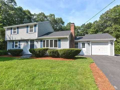 45 N Grove St, Foxboro, MA 02035