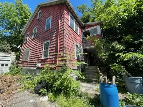 8 Faunce Rd, Boston, MA 02126