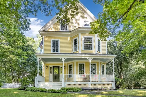 15 Prospect St, Acton, MA 01720