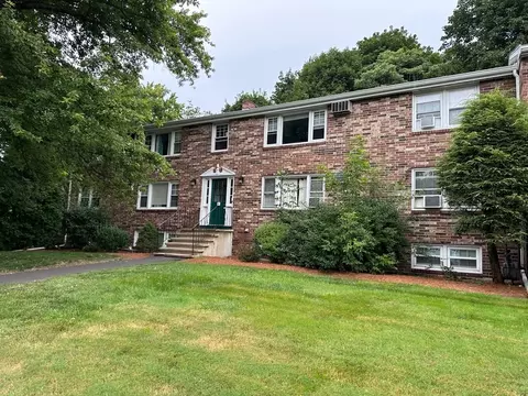 8 Myles Standish Dr #3, Haverhill, MA 01835