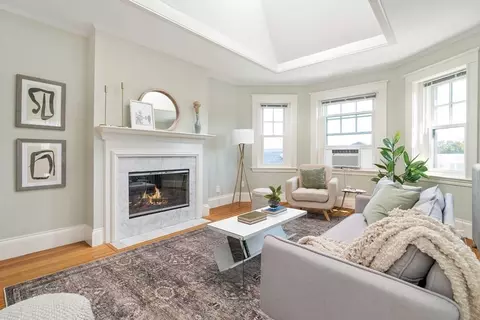 35 Pemberton St #8, Cambridge, MA 02140