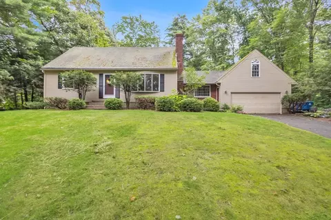 20 Hilltop Dr, Monson, MA 01057