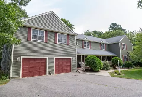 115 Bournehurst Dr, Plymouth, MA 02360