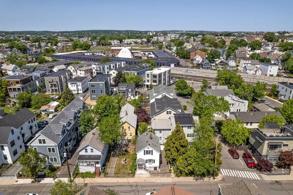  36 Clyde St #36, Somerville, MA 02145 photo 23