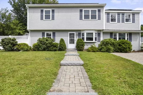 3 Matthew Rd, Billerica, MA 01821