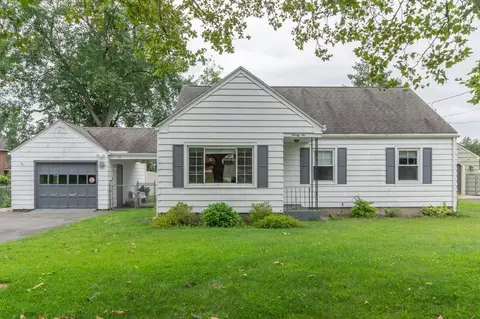 22 Glencoe St, Springfield, MA 01104