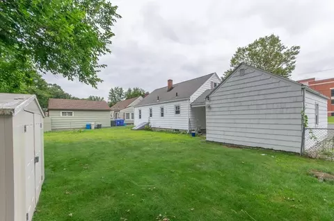 22 Glencoe St, Springfield, MA 01104 photo 34