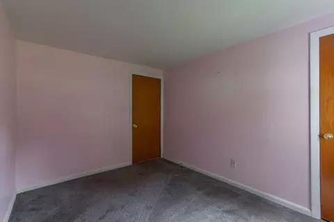 22 Glencoe St, Springfield, MA 01104 photo 20