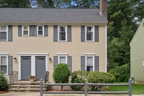522 Wellman Ave #522, Chelmsford, MA 01863