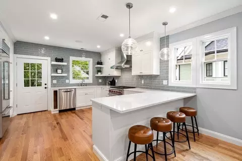 30 Naples Rd #2, Brookline, MA 02446 photo 4
