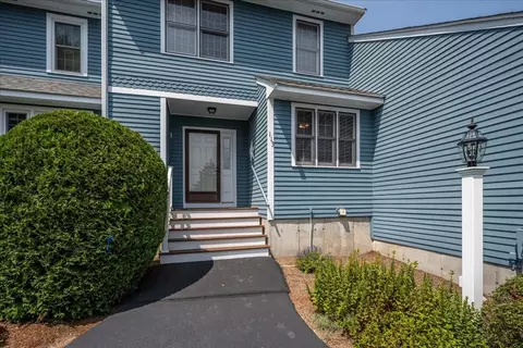 113 Laurelwood Dr #113, Hopedale, MA 01747
