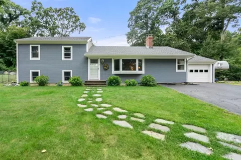 3 Sangay Ln, Scituate, MA 02066