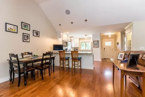 7 Spring Brook Ln, Barnstable, MA 02635 photo 9