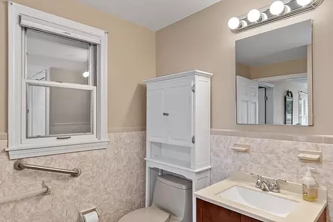 5 Locksley Rd, Danvers, MA 01923 photo 24