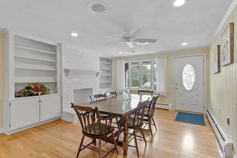 5 Locksley Rd, Danvers, MA 01923 photo 13