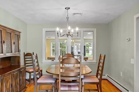 5 Locksley Rd, Danvers, MA 01923 photo 8