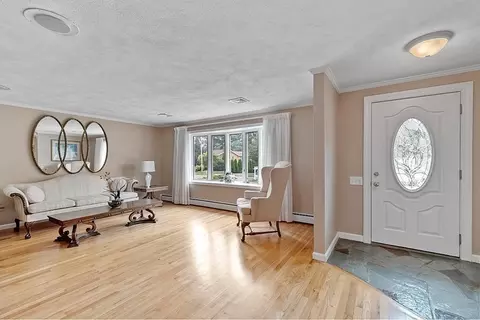 5 Locksley Rd, Danvers, MA 01923 photo 5