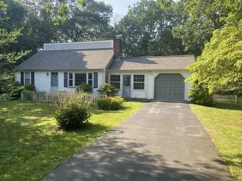 29 Mill Rd, Sandwich, MA 02537