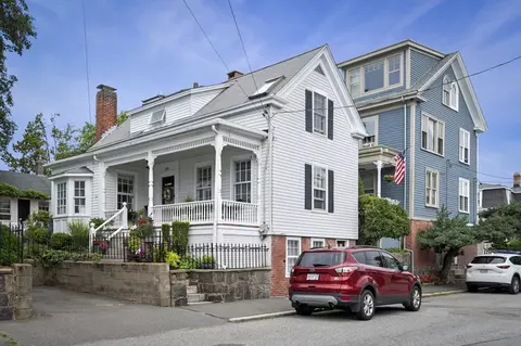 124 Front St, Marblehead, MA 01945
