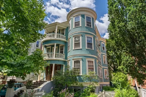 95 Trowbridge St, Cambridge, MA 02138