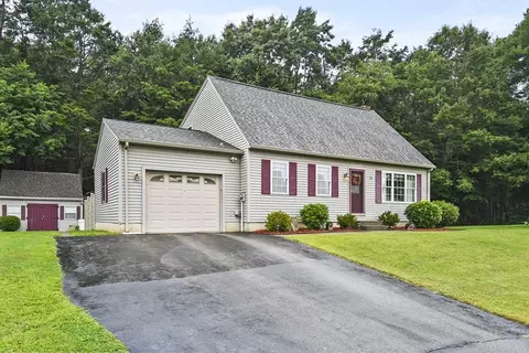 13 Marcam Village Rd, Oxford, MA 01537