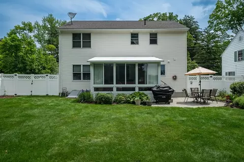 26 Peekskill Ave, Springfield, MA 01129 photo 14