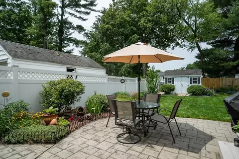 26 Peekskill Ave, Springfield, MA 01129 photo 6