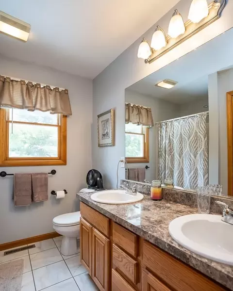 26 Peekskill Ave, Springfield, MA 01129 photo 35