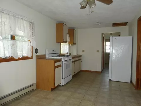8 Shore Ave, Wareham, MA 02571 photo 5