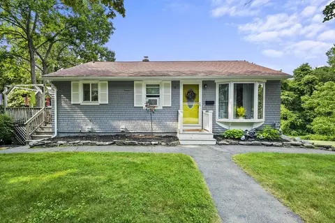 5 Leslie Ln, Millbury, MA 01527