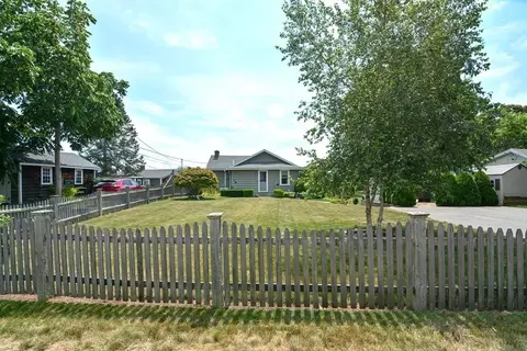 28 Pinehurst Dr, Wareham, MA 02571 photo 4