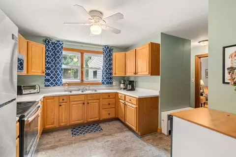 6 Upper Beacon St # -a, Maynard, MA 01754 photo 11