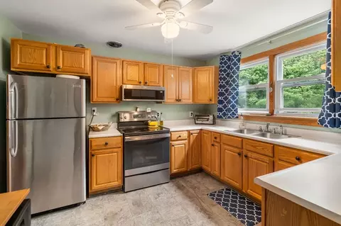 6 Upper Beacon St # -a, Maynard, MA 01754 photo 5