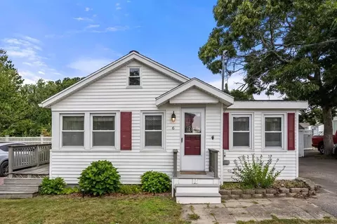 6 Circle Dr, Wareham, MA 02571
