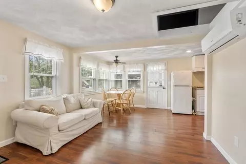 6 Circle Dr, Wareham, MA 02571 photo 5
