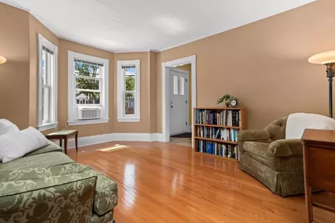 116 John St, Reading, MA 01867 photo 4
