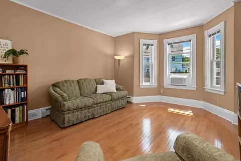 116 John St, Reading, MA 01867 photo 7