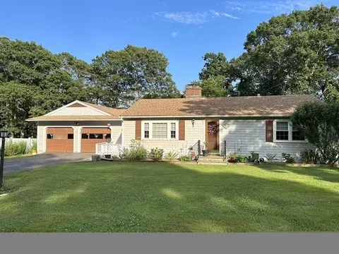 7 Lentell St, Sandwich, MA 02563
