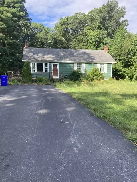 1701 County St, Taunton, MA 02718