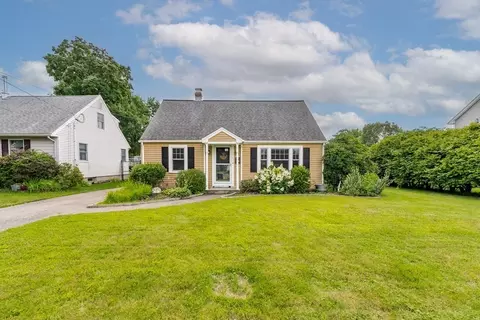 43 Arcadia Blvd, Springfield, MA 01118