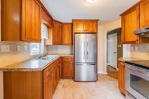 43 Arcadia Blvd, Springfield, MA 01118 photo 17