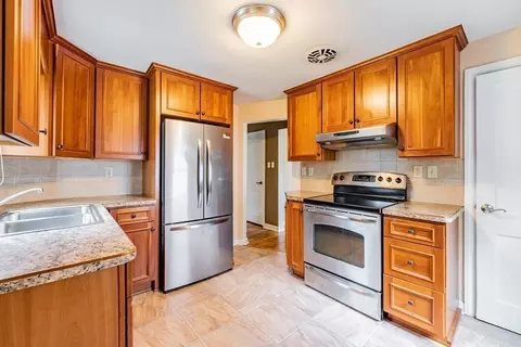 43 Arcadia Blvd, Springfield, MA 01118 photo 18