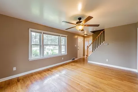 43 Arcadia Blvd, Springfield, MA 01118 photo 9