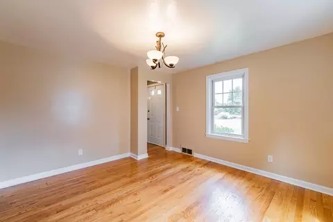 43 Arcadia Blvd, Springfield, MA 01118 photo 15