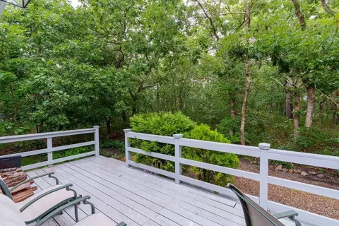 10 Saddle Club Rd, Edgartown, MA 02539