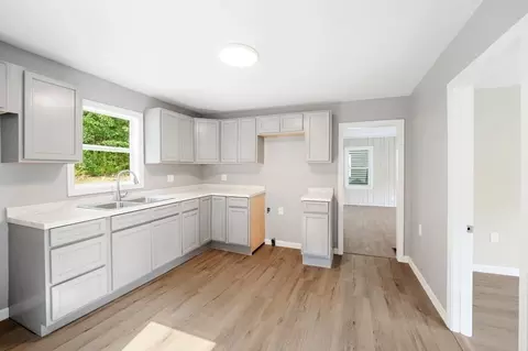 66 Roy Ave, Woonsocket, RI 02895 photo 2